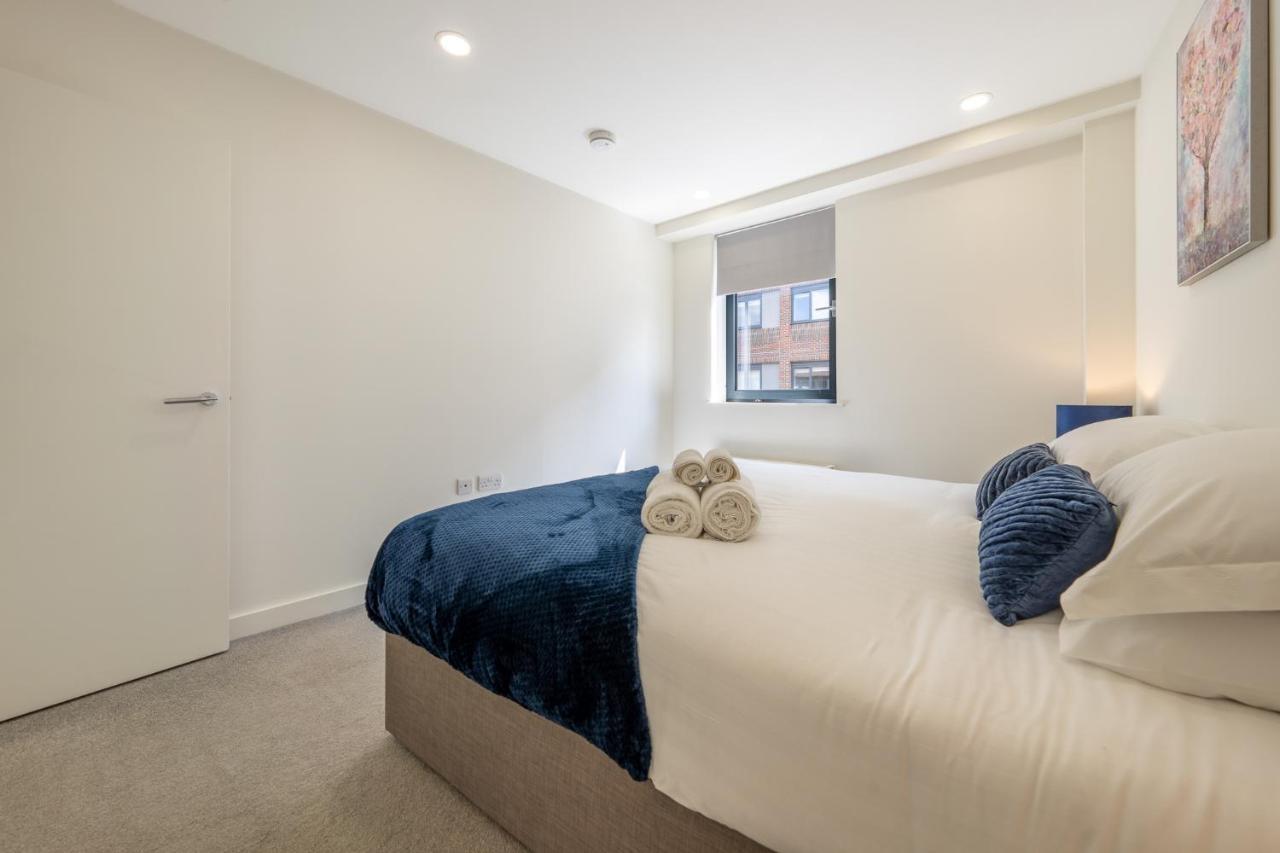 Luxury One Bedroom Serviced Apartment In The Heart Of Bedford Exterior photo
