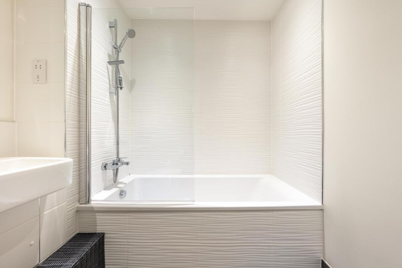 Luxury One Bedroom Serviced Apartment In The Heart Of Bedford Exterior photo