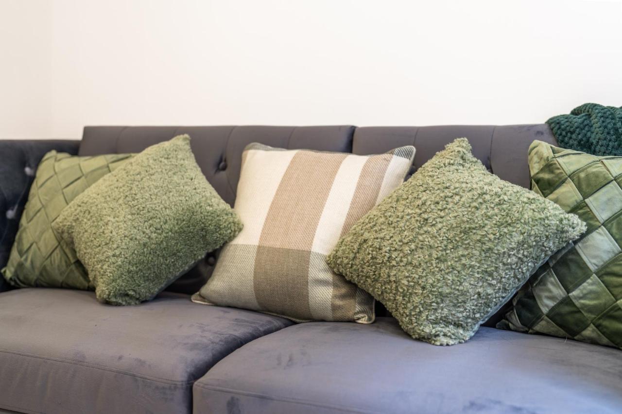 Luxury One Bedroom Serviced Apartment In The Heart Of Bedford Exterior photo