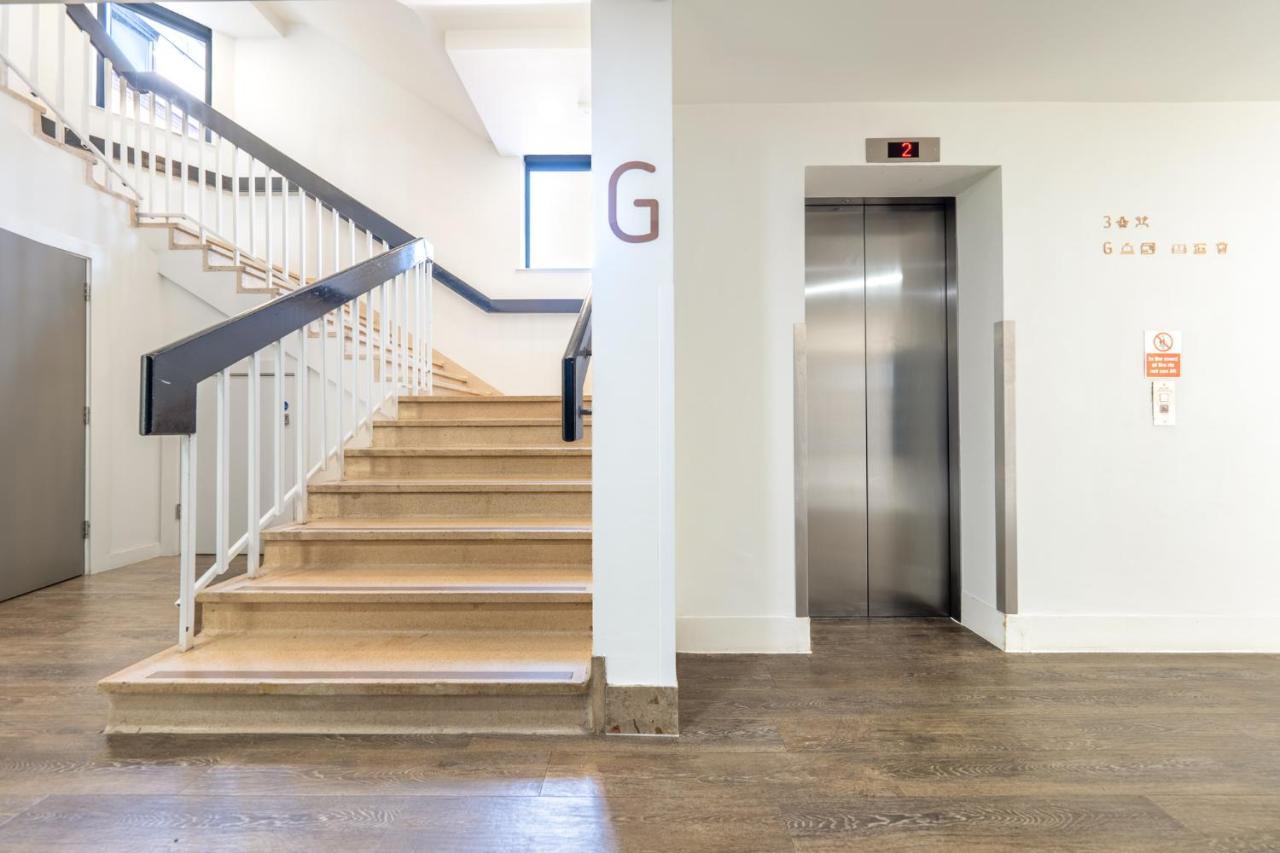Luxury One Bedroom Serviced Apartment In The Heart Of Bedford Exterior photo