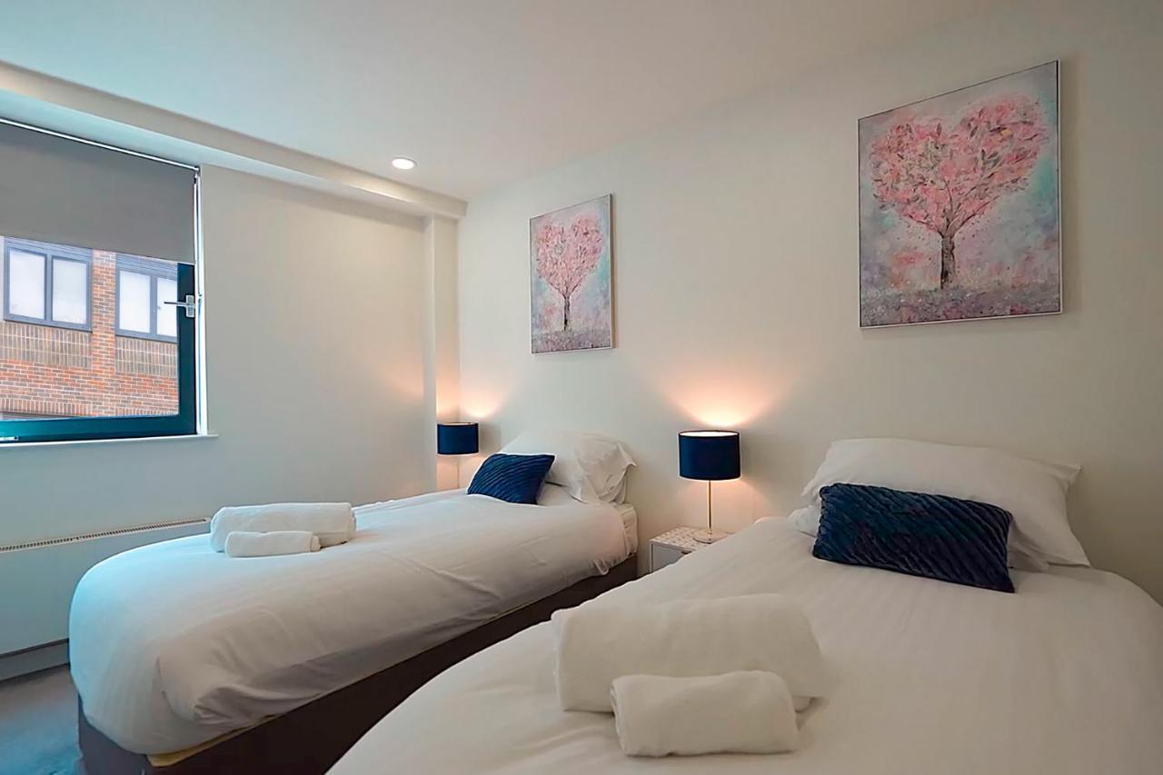 Luxury One Bedroom Serviced Apartment In The Heart Of Bedford Exterior photo